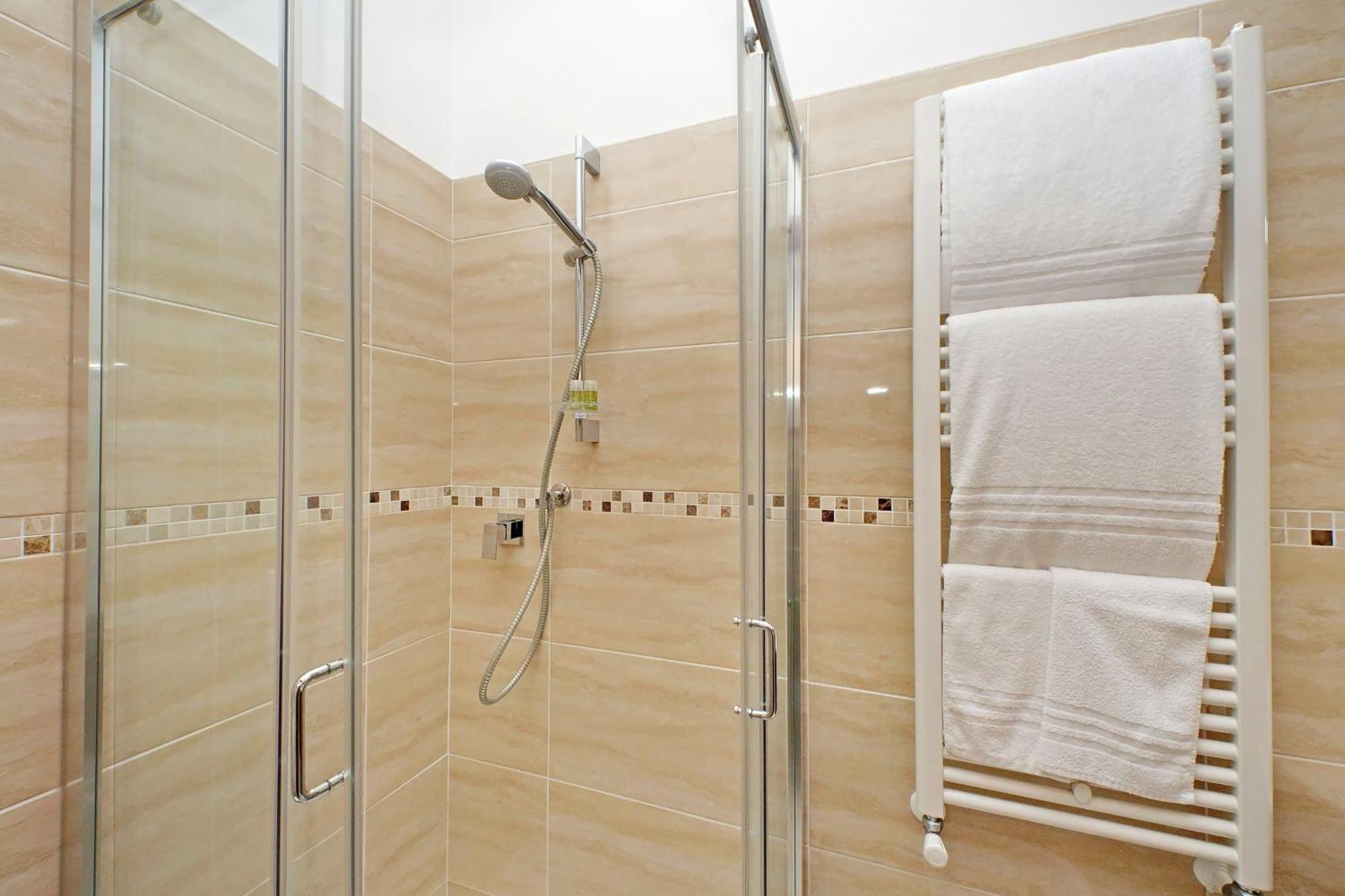 פיומיצ'ינו Villa Gisi Guest House מראה חיצוני תמונה