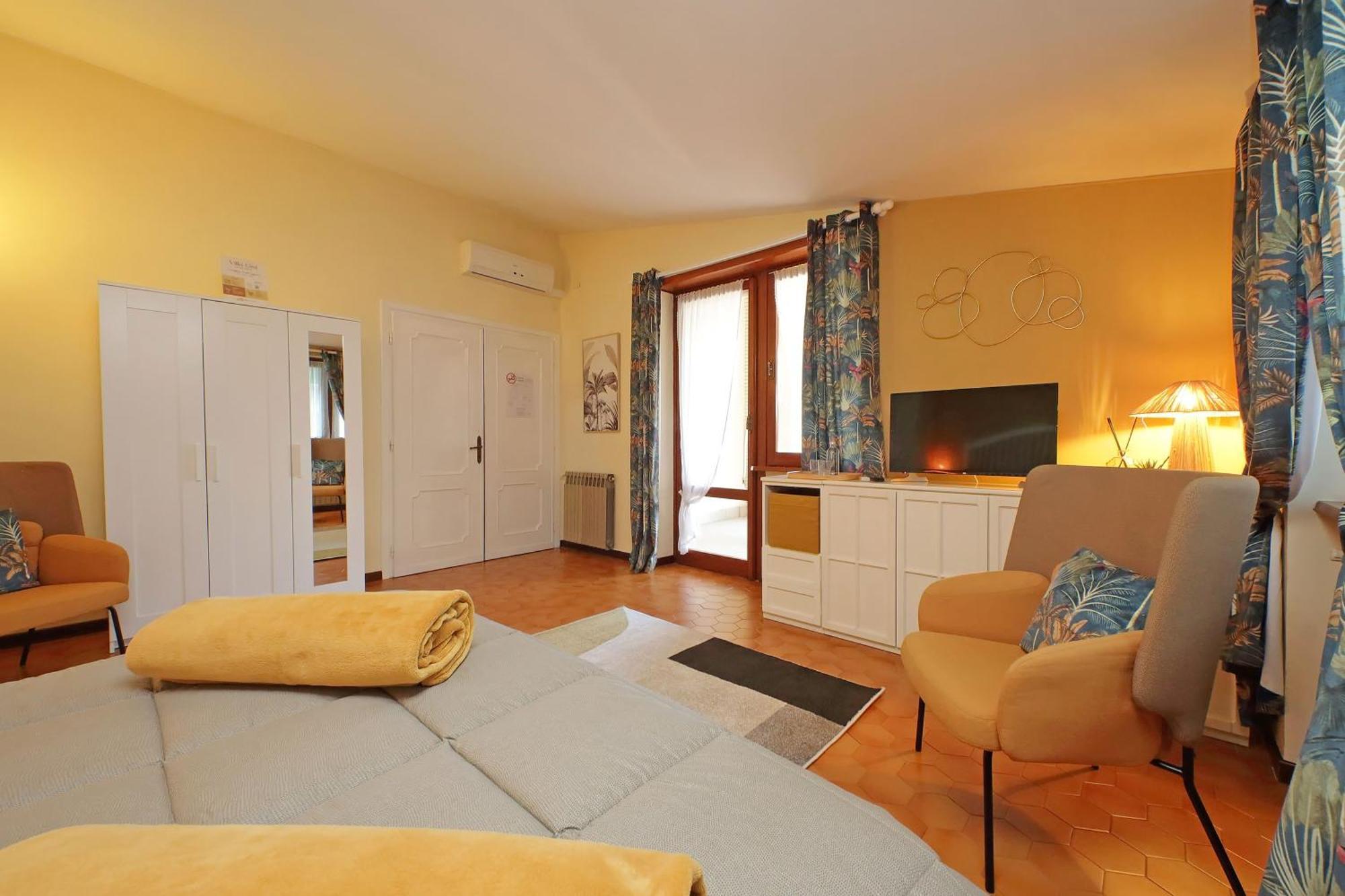 פיומיצ'ינו Villa Gisi Guest House מראה חיצוני תמונה