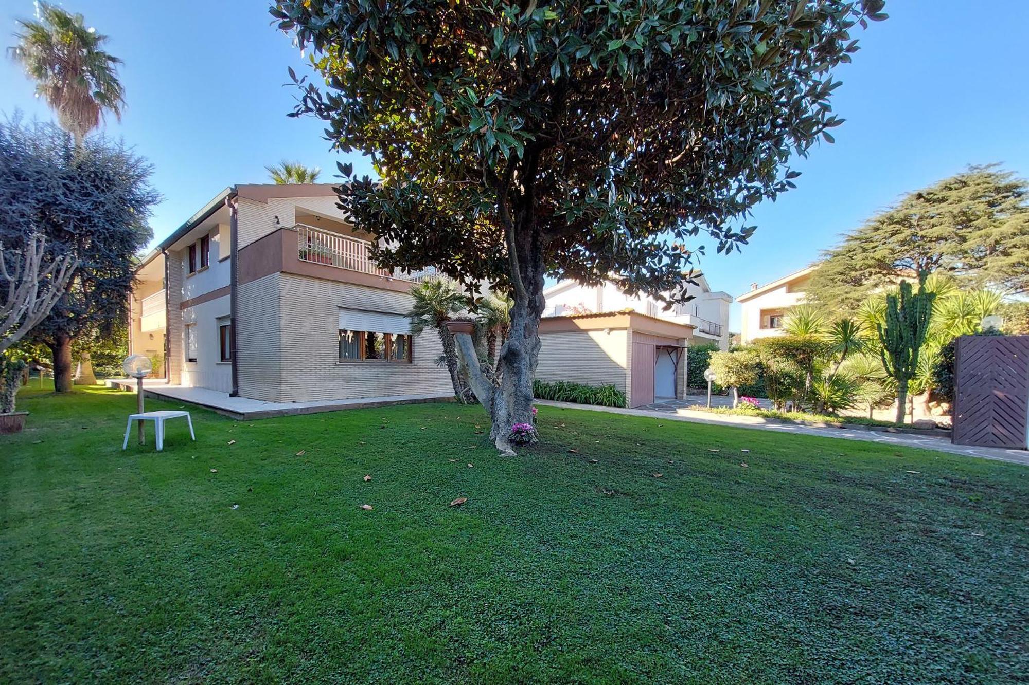 פיומיצ'ינו Villa Gisi Guest House מראה חיצוני תמונה